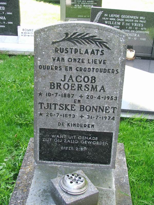 Grafsteen Jacob Broersma en Tjitske Bonnet